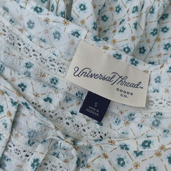 NWT Universal Thread poet peasant top floral small - Picture 5 of 7